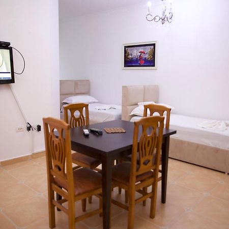 Nea'S Apartment Shkodër Esterno foto